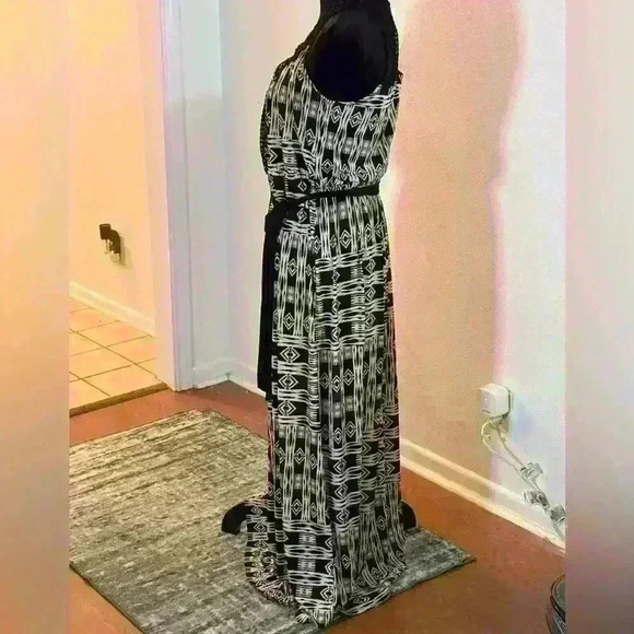 CATO Black & Crème Aztec Print Round Neck Sleeveless Maxi Dress - Picture 5 of 8